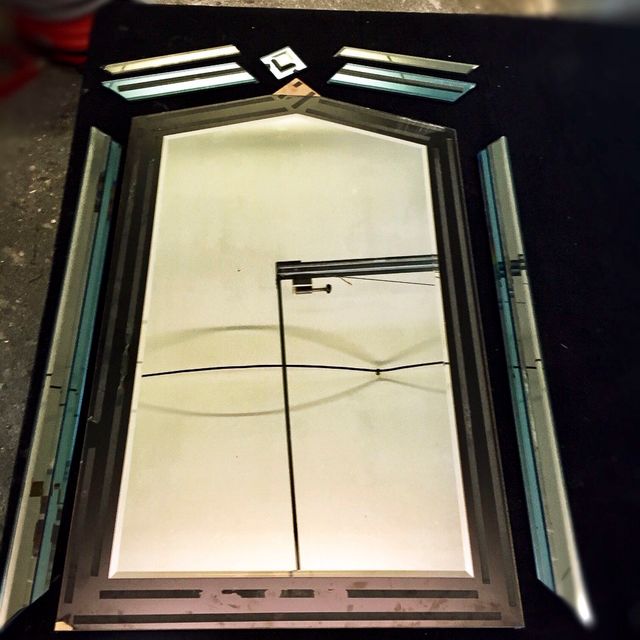 Spiegel in Bearbeitung beim Glaser